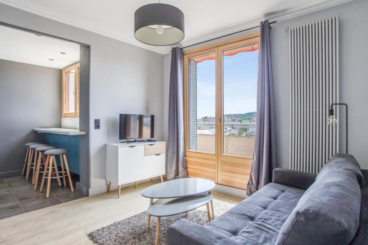 Апартаменти Modern 1Br With Terrace And A Breathtaking View In Аннесі Екстер'єр фото
